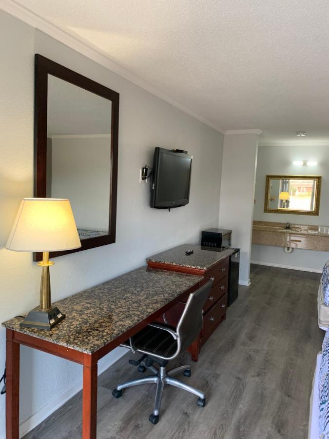 Motel 6 Newport News, Va - Fort Eustis Eksteriør billede